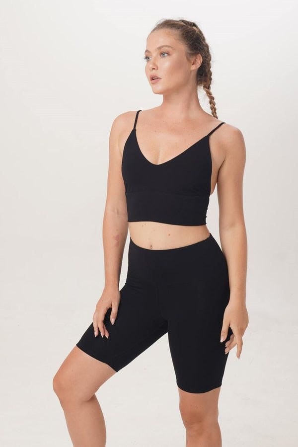 Sustainable and ethically handmade yoga clothes Alexandria Top and short legging in black colour Sunbe Design