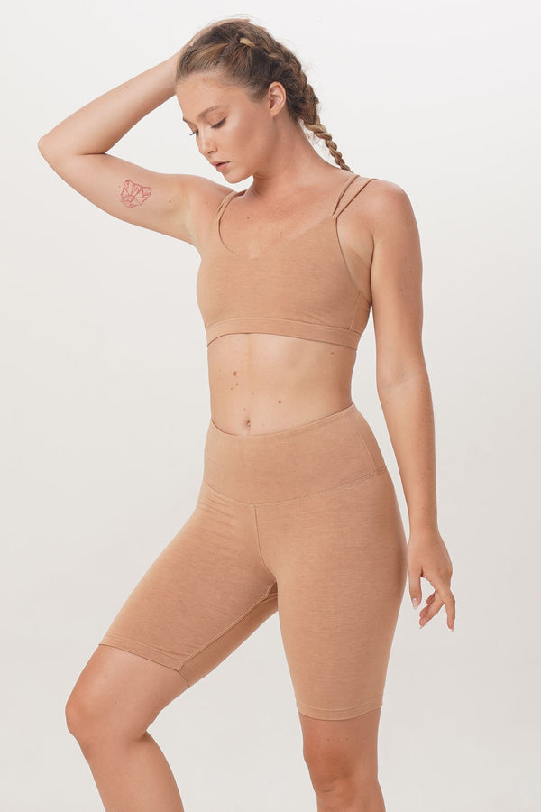 eco responsible ethically handmade natural dyeing short legging Sunbe Design yoga wear in nude color