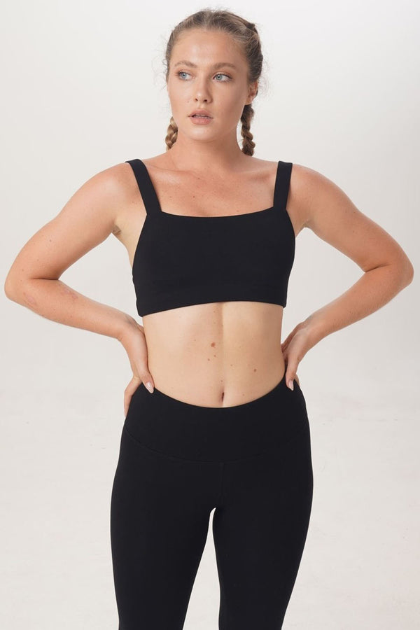 yoga wear Sunbe Design ethically handmade and sustainable bamboo fabric natural dyeing in black color